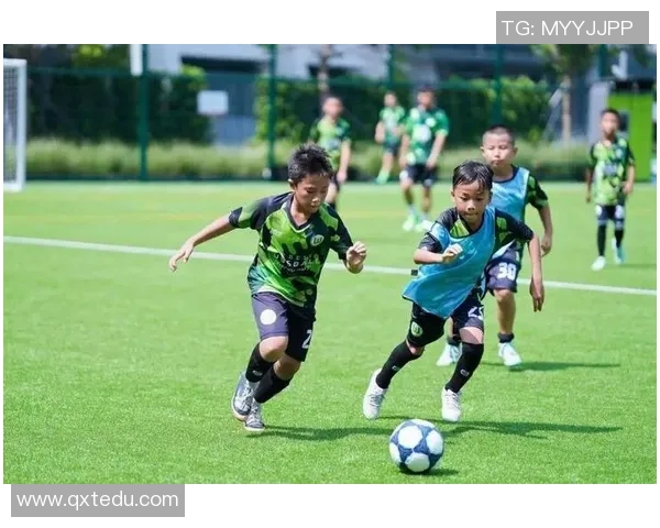 足球明星的儿子们:继承父辈荣耀的未来之星们的成长故事与梦想追逐